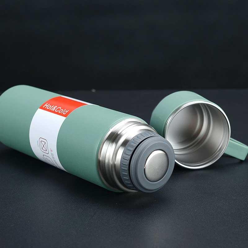 Vacuum flask set